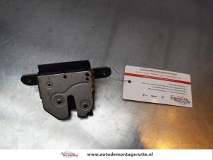 O149488 Gebruikte slotmechaniek achterklep Fiat Bravo