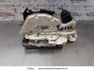 O149518 Gebruikte slotmechaniek portier 2deurs rechts Seat Ibiza