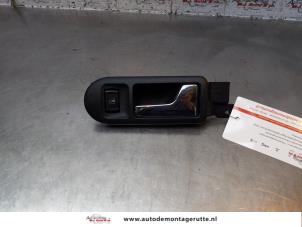 O149557 Gebruikte portiergreep 2deurs rechts Volkswagen Golf