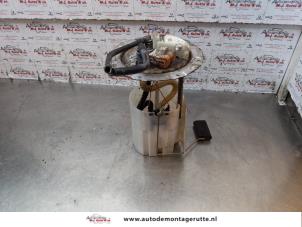 O149619 Gebruikte brandstofpomp elektrisch Peugeot Bipper