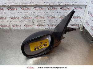 O149682 Gebruikte buitenspiegel links Peugeot 206