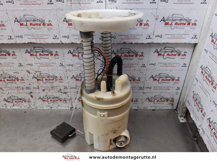 Tank element Pomp van een Mercedes-Benz A (W169) 1.5 A-150 5-Drs. 2005