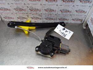 O149803 Gebruikte ruitmechaniek 4deurs links-achter Volkswagen Polo