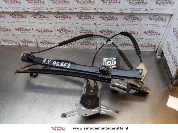 Gebruikte Raammechaniek 2Deurs rechts-voor Volkswagen Lupo O149925