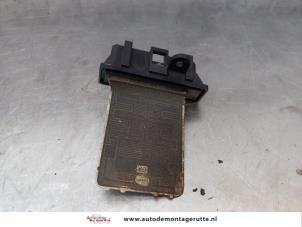O150094 Gebruikte kachel weerstand Nissan Micra