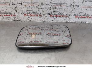 Gebruikte Spiegelglas links Volvo V70 (GW/LW/LZ) 2.5 10V Prijs op aanvraag aangeboden door Autodemontage M.J. Rutte B.V.