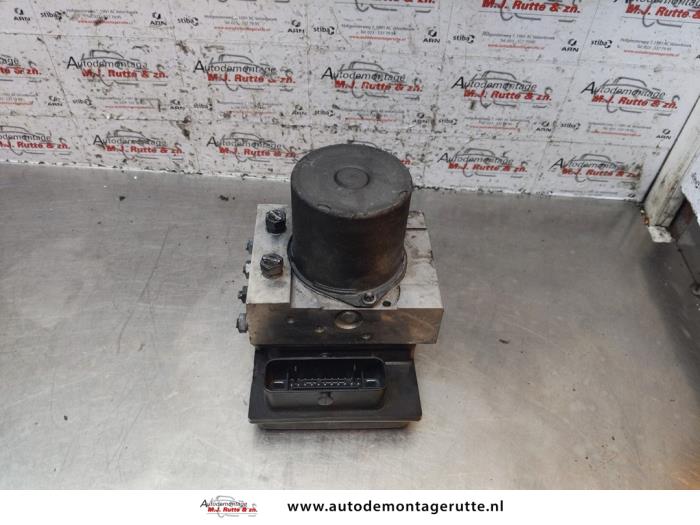 Gebruikte ABS Pomp Mercedes E-Klasse O150307