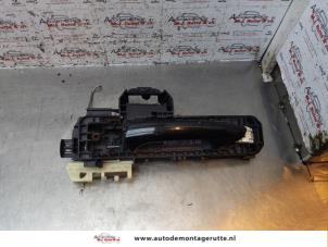 O150322 Gebruikte portiergreep 4deurs links-voor Mercedes E-Klasse