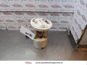 O150372 Gebruikte tank element pomp Mazda 2.