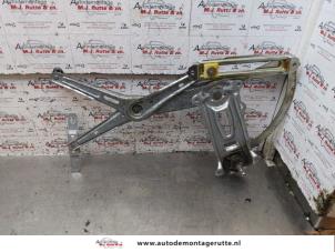 O150441 Gebruikte ruitmechaniek 4deurs links-voor Opel Corsa