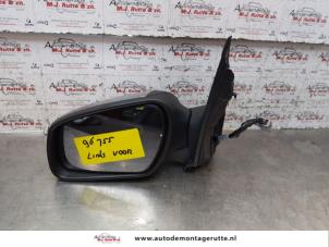 Gebruikte Buitenspiegel links Ford Focus 2 1.6 16V Prijs op aanvraag aangeboden door Autodemontage M.J. Rutte B.V.