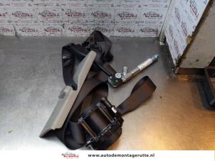 O150532 Gebruikte veiligheidsgordel rechts-voor Chevrolet Aveo