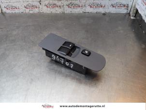 O150557 Gebruikte combischakelaar ramen Mitsubishi Colt