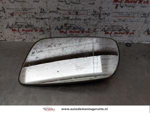 Gebruikte Spiegelglas links Skoda Fabia (6Y2) 1.4i 16V Prijs op aanvraag aangeboden door Autodemontage M.J. Rutte B.V.