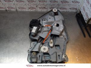 O150774 Gebruikte raammechaniek 2deurs rechts-achter Peugeot 206