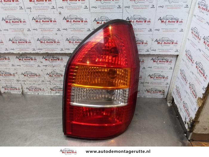 Gebruikte Achterlicht rechts Opel Zafira O150942