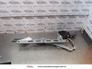 O150976 Gebruikte ruitmechaniek 2deurs links-voor Mercedes SLK