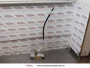 O151045 Gebruikte portierslot mechaniek 4deurs rechts-achter Peugeot 307