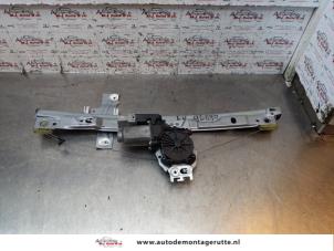 O151065 Gebruikte ruitmechaniek 4deurs links-voor Peugeot 207