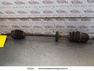 O151156 Gebruikte cardanas rechts-voor (vwa) Nissan Micra