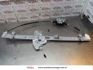 O151378 Gebruikte raammechaniek 2deurs rechts-voor Hyundai H300