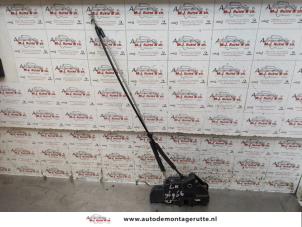 O151380 Gebruikte portierslot mechaniek 2deurs links Hyundai H300