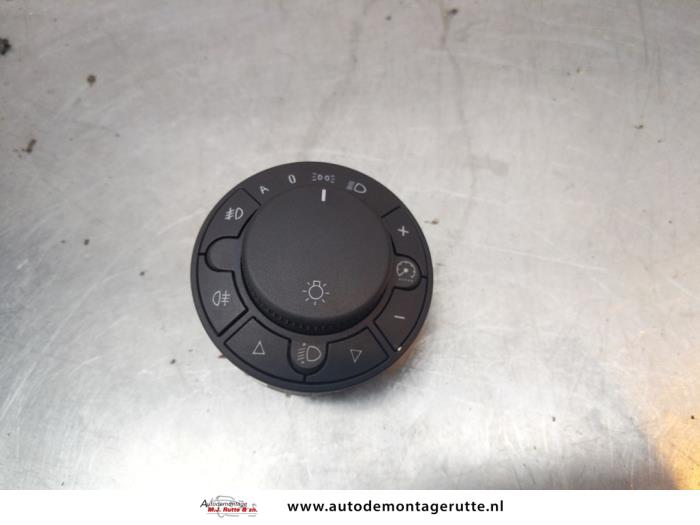 Gebruikte Licht Schakelaar Opel Corsa O151492