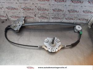 O151502 Gebruikte ruitmechaniek 4deurs rechts-voor Mitsubishi Carisma