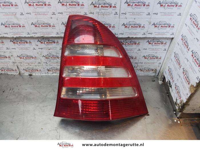 Gebruikte Achterlicht rechts Mercedes C-Klasse O151547