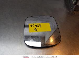 Gebruikte Spiegelglas rechts Renault Kangoo Express (FW) 1.5 dCi 75 Prijs op aanvraag aangeboden door Autodemontage M.J. Rutte B.V.