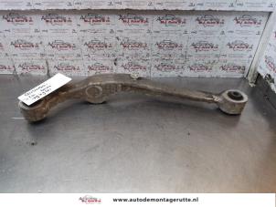 O151637 Gebruikte draagarm boven links-achter Nissan Qashqai