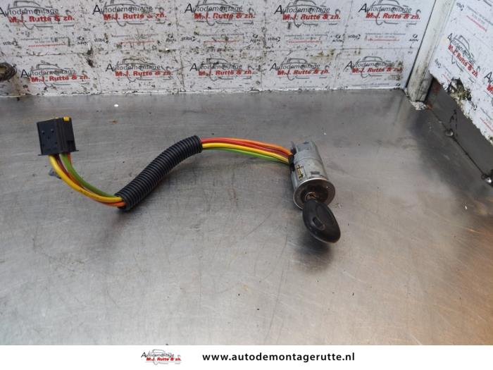 Gebruikte Sleutel+Contactslot Renault Megane Scenic O151644