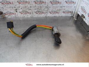 O151644 Gebruikte sleutel+contactslot Renault Megane Scenic