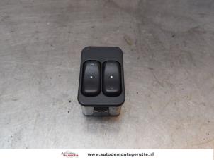 O151670 Gebruikte combischakelaar ramen Opel Meriva