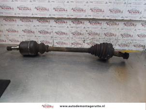 O151725 Gebruikte steekas links-voor Fiat Ulysse