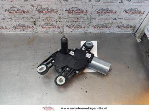 O151749 Gebruikte motor ruitenwisser achter Volkswagen UP