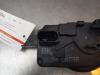 Gebruikte Deurslot Mechaniek 2Deurs rechts Opel Tigra O151763