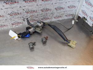 O151857 Gebruikte sleutel+contactslot Suzuki Alto
