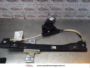 O151923 Gebruikte ruitmechaniek 4deurs links-voor Volkswagen UP