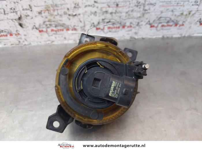 Mistlamp links-voor van een Volkswagen Up! (121) 1.0 12V 75 2014