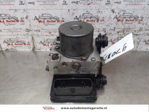 O151942 Gebruikte abs pomp Volkswagen UP