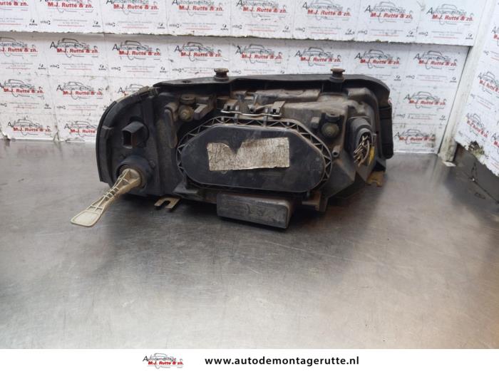 Linker Koplamp van een Seat Alhambra (7V8/9) 2.0 2003