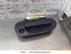 O152465 Gebruikte deurgreep 4deurs rechts-voor Mitsubishi Carisma