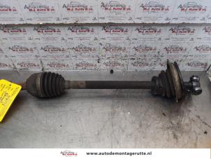 O152520 Gebruikte steekas links-voor Renault Twingo