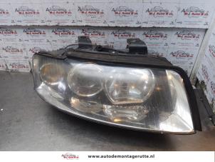 O152553 Gebruikte koplamp rechts Audi A4