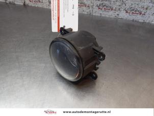 O152557 Gebruikte mistlamp links-voor Peugeot 207
