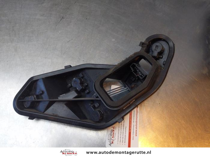 Achterlicht Printplaat rechts van een Peugeot 207/207+ (WA/WC/WM) 1.4 16V 2007