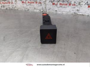 O152673 Gebruikte schakelaar paniekverlichting Chevrolet Captiva