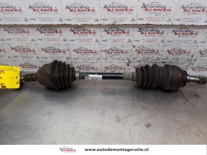 O152690 Gebruikte cardanas links-voor (vwa) Opel Astra