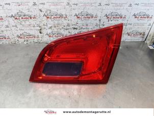 O152784 Gebruikte achterlicht rechts Opel Astra